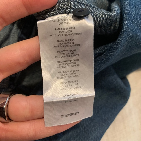 Current Elliot blue denim button up blouse - 2 -medium - Picture 5 of 13